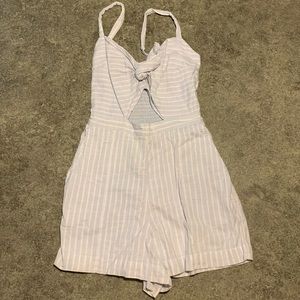 Abercrombie light blue & white stripes rom…